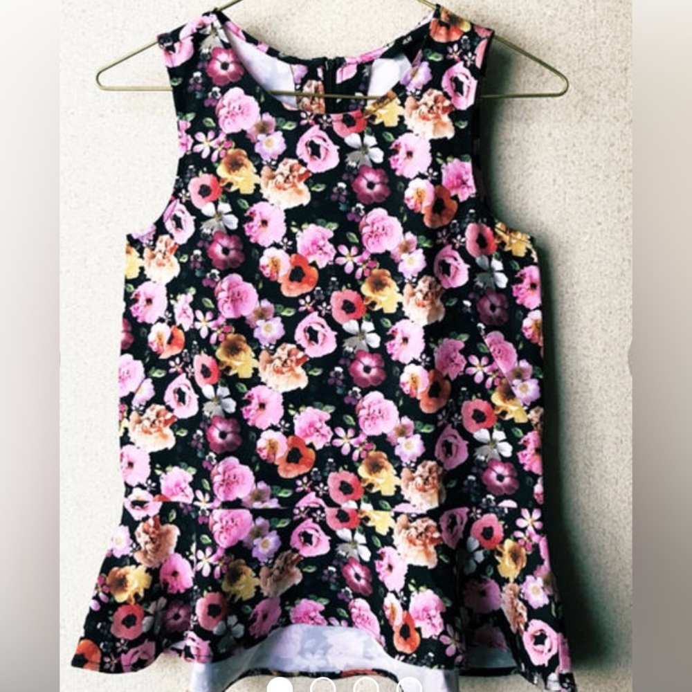 H&M Floral Ruffle Hem Sleeveless Top Size 6 Black Pink